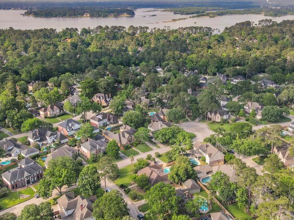 1803 Quiet Country Court, Houston TX 77345