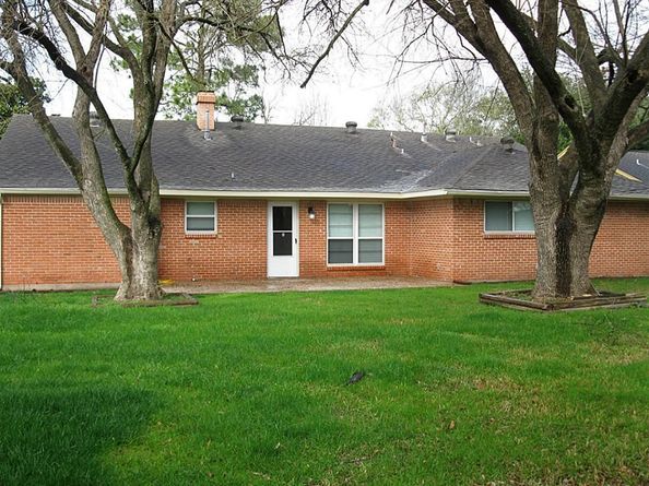 8527 Edgemoor Drive, Houston TX 77036