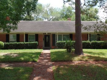 8527 Edgemoor Drive