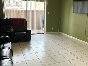 206 Plaza Verde Drive D16, Houston TX 77038