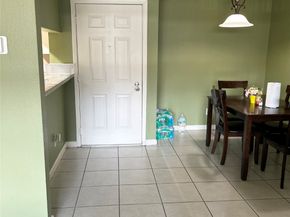 206 Plaza Verde Drive D16, Houston TX 77038