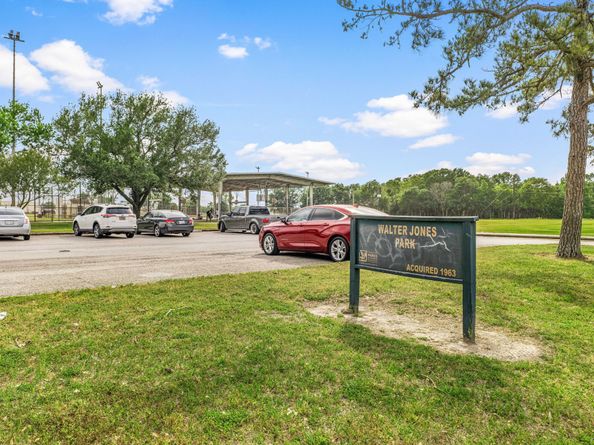 8442 Lettie Street, Houston TX 77075