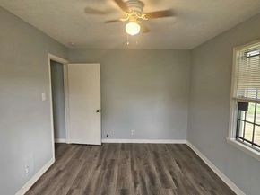 4215 Los Angeles Street, Houston TX 77026