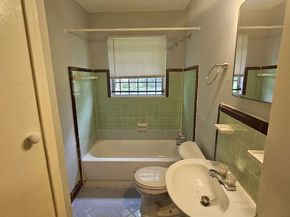 4215 Los Angeles Street, Houston TX 77026
