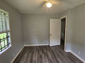 4215 Los Angeles Street, Houston TX 77026