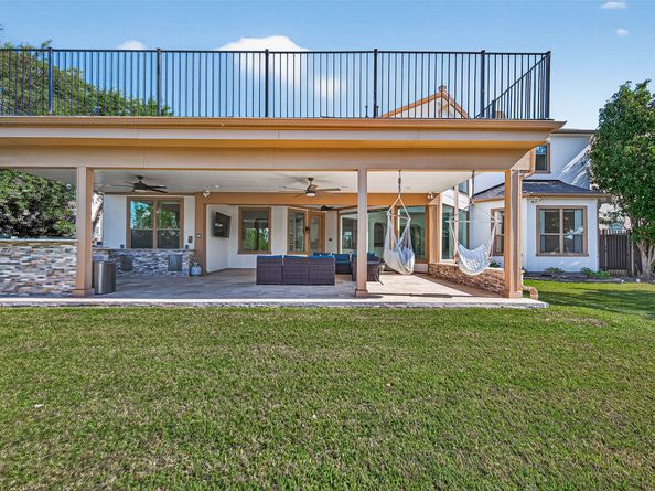 11819 Legend Manor Drive, Houston TX 77082
