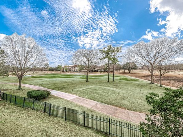 11819 Legend Manor Drive, Houston TX 77082