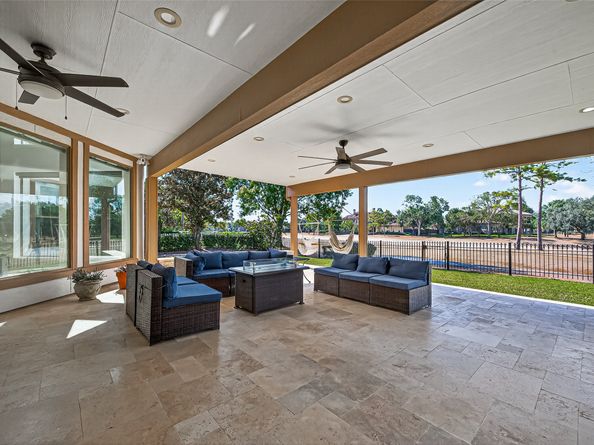 11819 Legend Manor Drive, Houston TX 77082