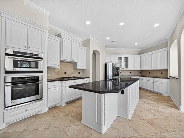 11819 Legend Manor Drive, Houston TX 77082