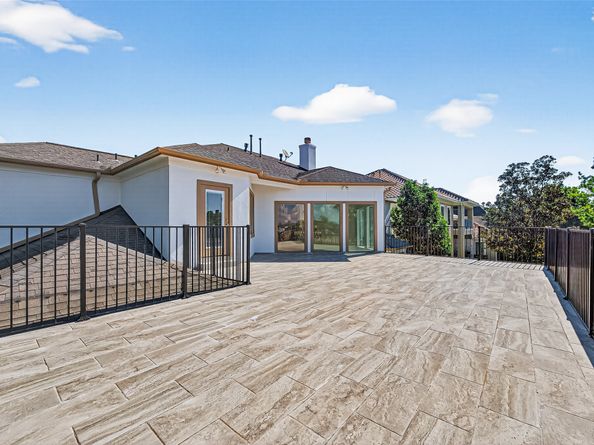 11819 Legend Manor Drive, Houston TX 77082