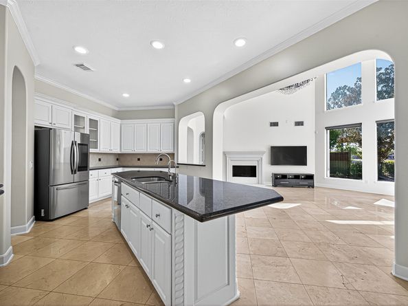 11819 Legend Manor Drive, Houston TX 77082