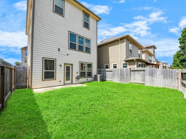 8604 Hollyoaks Creek Lane, Houston TX 77063
