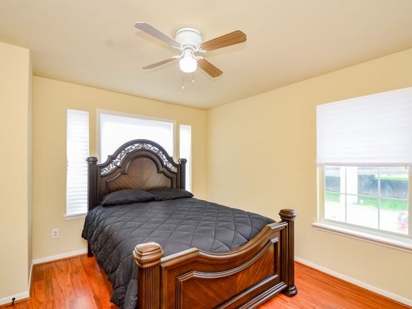 6623 Gulf Freeway, Houston TX 77087