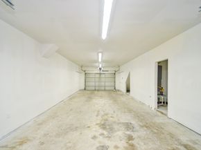 6623 Gulf Freeway, Houston TX 77087