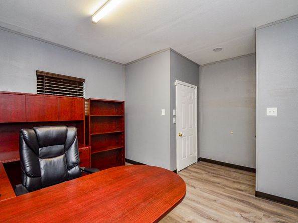 6623 Gulf Freeway, Houston TX 77087