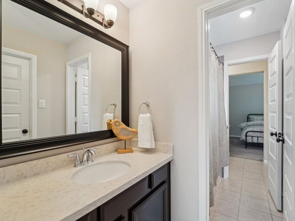 13710 Nubenbrook Lake Drive, Houston TX 77044