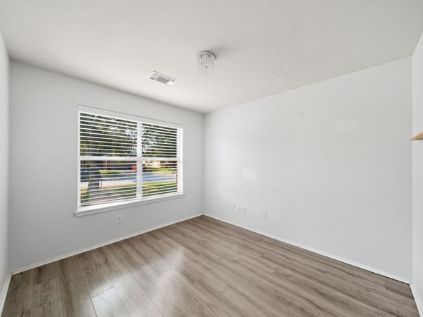 631 Kiley Drive, Houston TX 77073