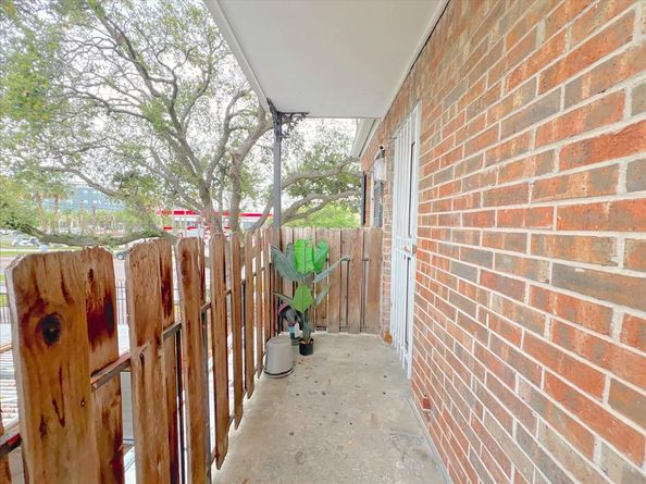 6305 Westward Street 106, Houston TX 77081