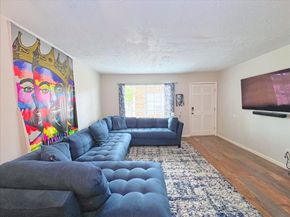 6305 Westward Street 106, Houston TX 77081