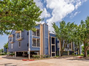 18519 Egret Bay Boulevard 1704, Webster TX 77058