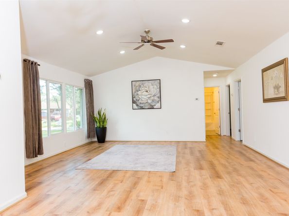 6229 Carew Street, Houston TX 77074