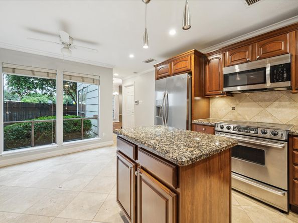 6310 Arnot Street, Houston TX 77007