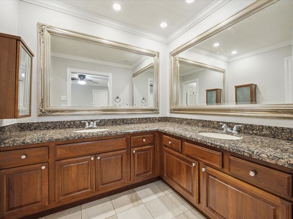 6310 Arnot Street, Houston TX 77007