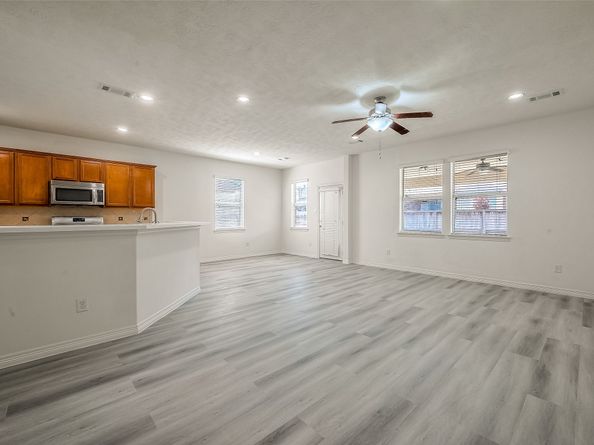 520 W Fork, Webster TX 77598