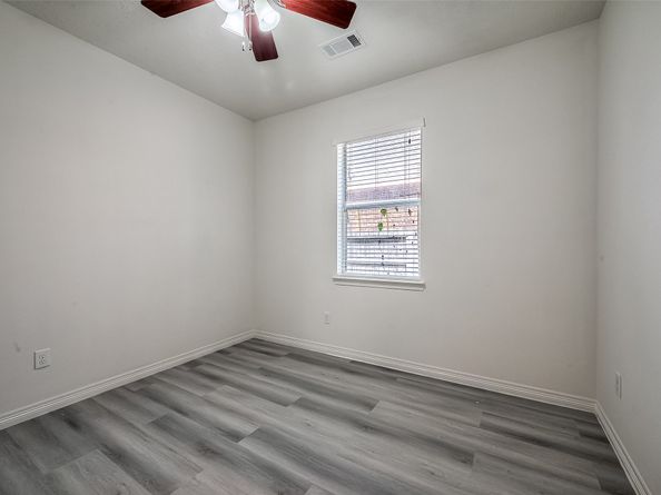 520 W Fork, Webster TX 77598