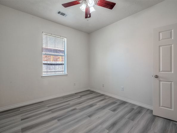 520 W Fork, Webster TX 77598