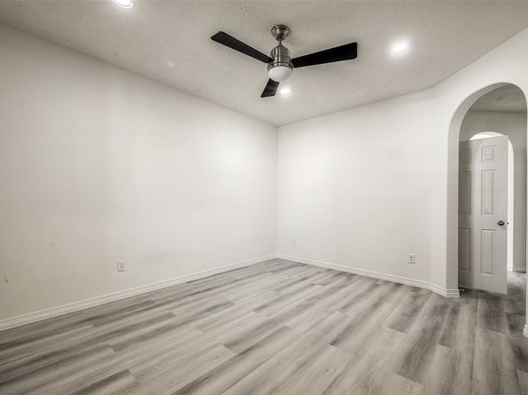 520 W Fork, Webster TX 77598