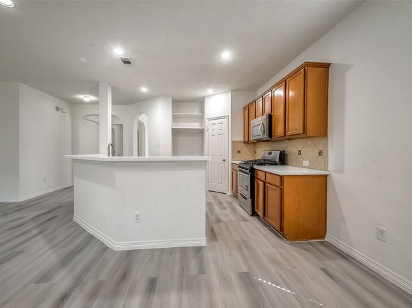 520 W Fork, Webster TX 77598