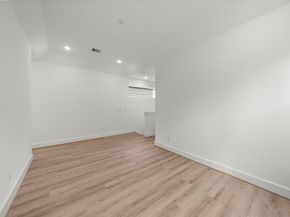 5337 Larkin Street, Houston TX 77007