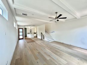 5337 Larkin Street, Houston TX 77007