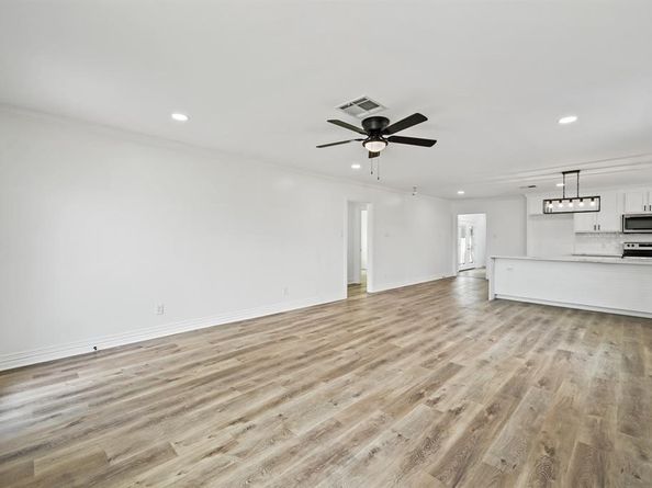 1404 Des Jardines Street, Houston TX 77023