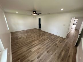 1404 Des Jardines Street, Houston TX 77023