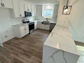 1404 Des Jardines Street, Houston TX 77023