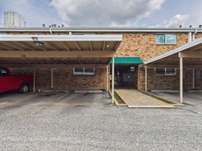 5333 Richmond Avenue 11, Houston TX 77056