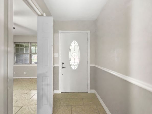 539 Edgebrook Drive, Houston TX 77034