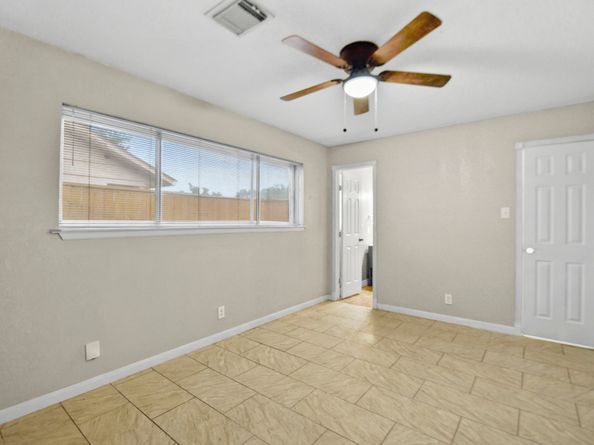 539 Edgebrook Drive, Houston TX 77034