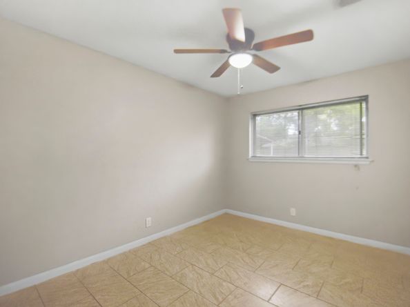 539 Edgebrook Drive, Houston TX 77034