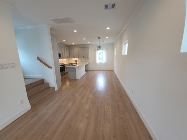 4022 Mckinney Street, Houston TX 77023