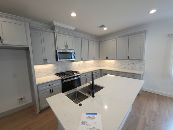4022 Mckinney Street, Houston TX 77023