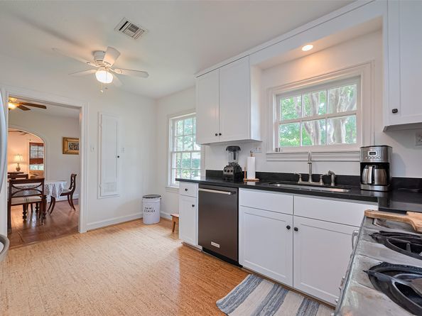 501 Gale Street, Houston TX 77009