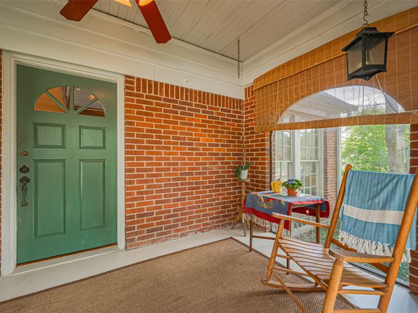 501 Gale Street, Houston TX 77009