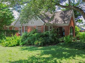 501 Gale Street, Houston TX 77009