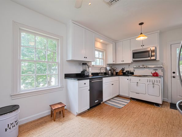 501 Gale Street, Houston TX 77009