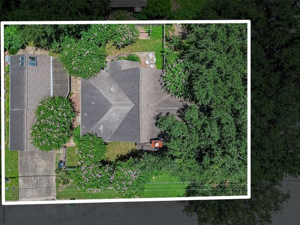 501 Gale Street, Houston TX 77009