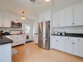 501 Gale Street, Houston TX 77009