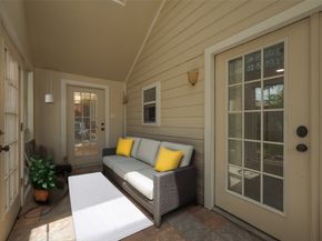 501 Gale Street, Houston TX 77009